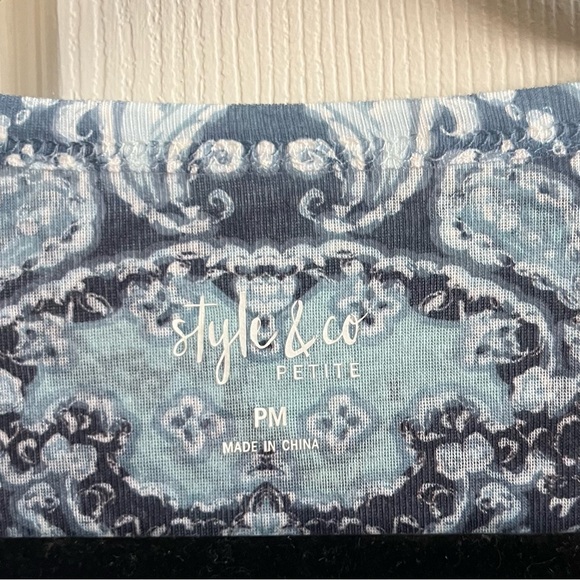 5 for $25! Style & Co Blue Pattern Blouse Medium - Picture 4 of 4